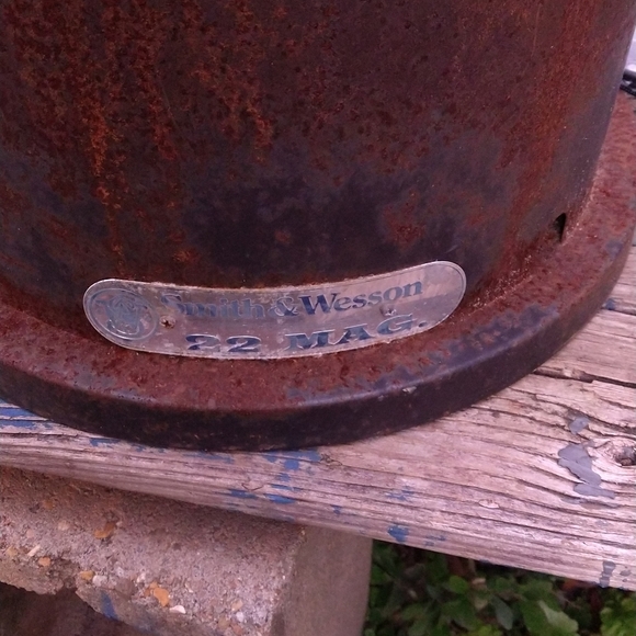 Smith & Wesson Grill - Picture 4 of 4